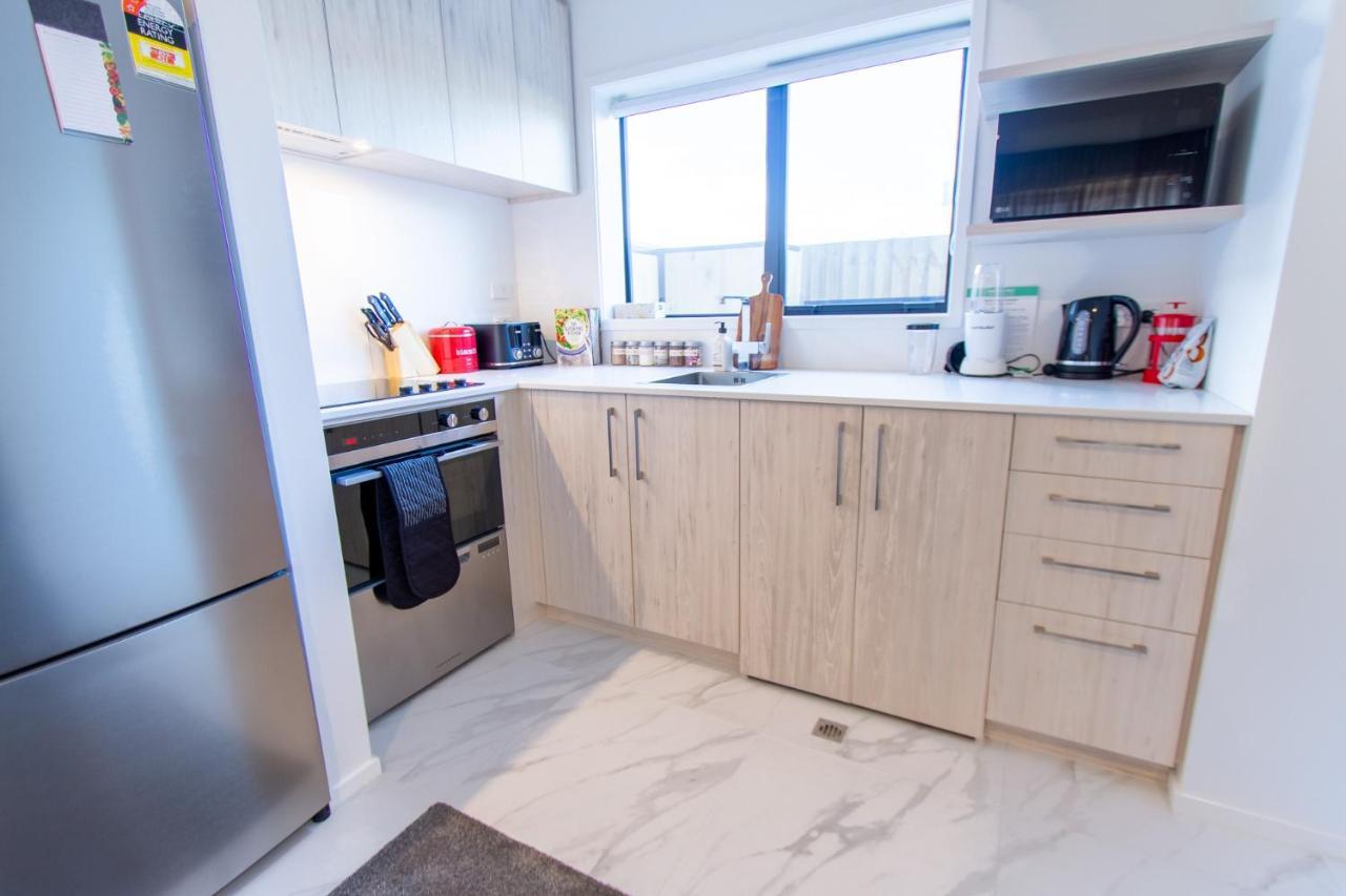 Stylish 2-Bedroom Haven Next To Hagley Park Christchurch Exteriör bild