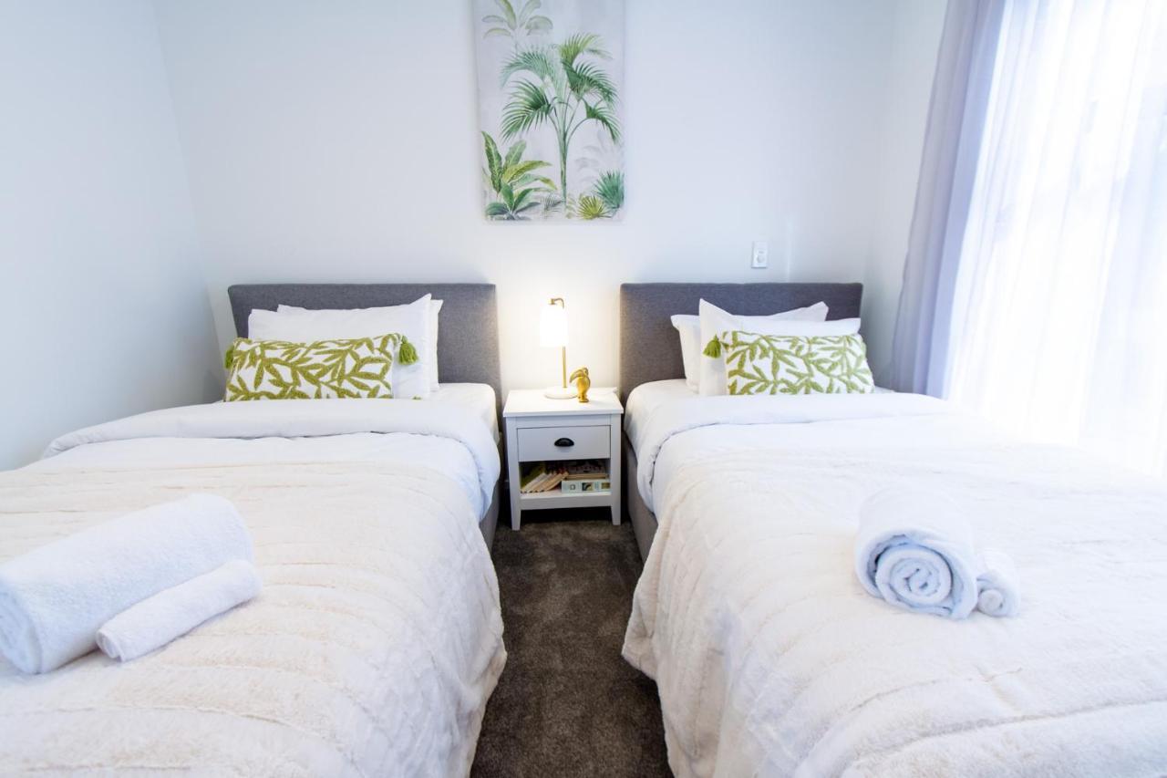 Stylish 2-Bedroom Haven Next To Hagley Park Christchurch Exteriör bild