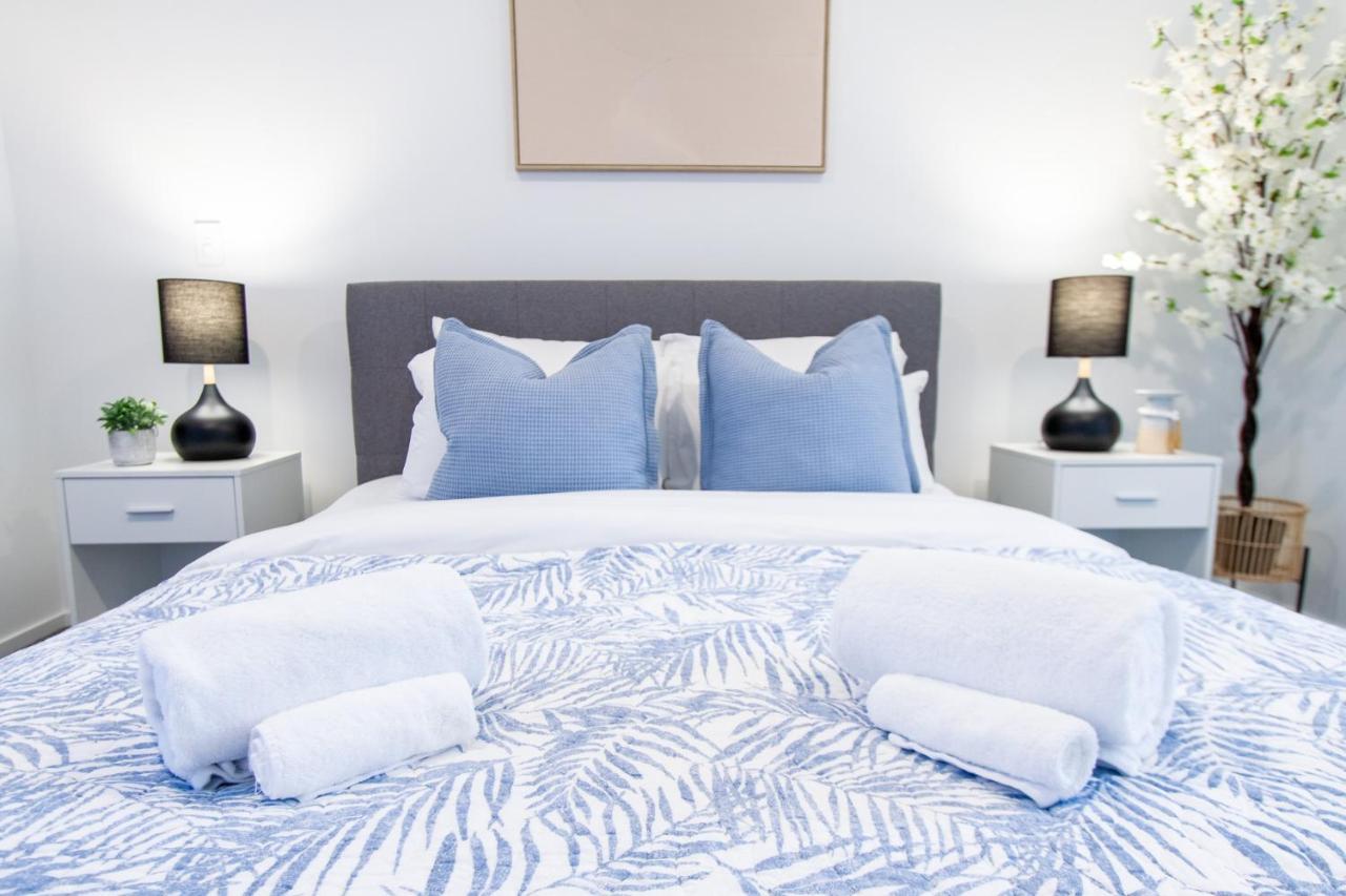 Stylish 2-Bedroom Haven Next To Hagley Park Christchurch Exteriör bild