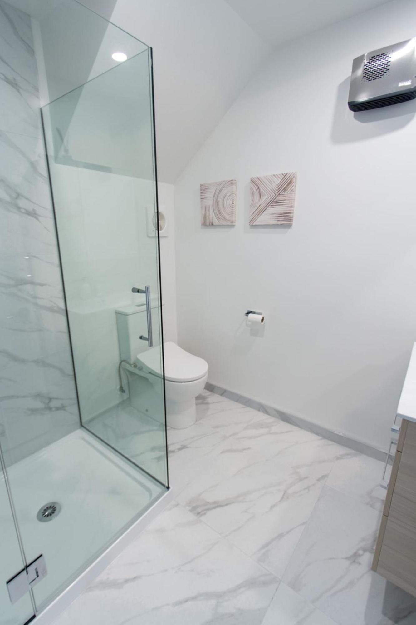 Stylish 2-Bedroom Haven Next To Hagley Park Christchurch Exteriör bild